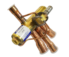 3匹四通換向閥冷媒通用STF-H0301 3匹四通換向閥冷媒通用STF-H0301